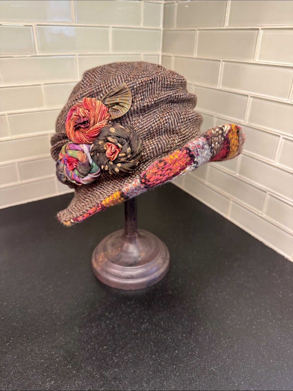 Grevi Brown Wool Hat with Multicolor Floral Accents